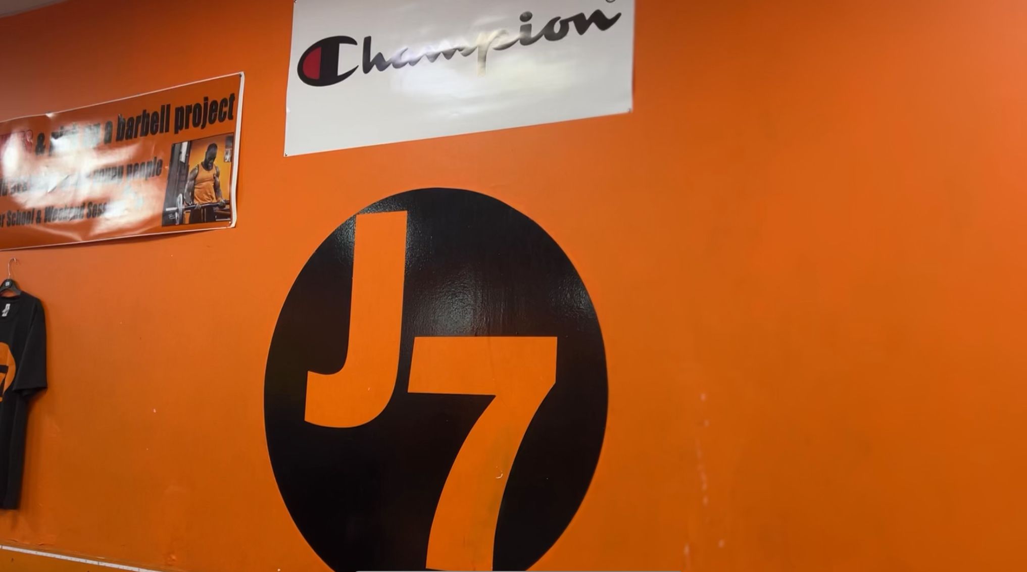 J7 gym logo